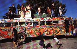 18TridentHorizontalBusFurther2014