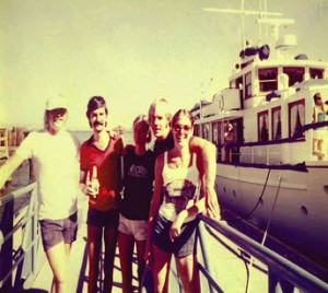 18TridentSavaleBoatFurther2014